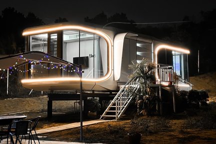 世外桃源渡假村 Glamping｜太空主題豪華露營露營車、寵物友善｜打鼓嶺