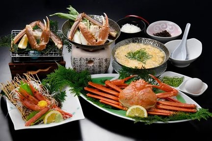 Visit Kinosaki Onsen and Kasumi Crab Lunch 1 Day Tour from Osaka