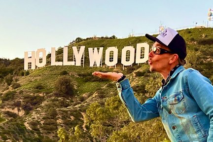 The Official Hollywood Sign Express Walking Tour in Los Angeles