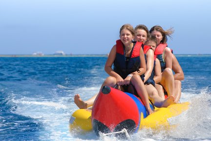 Pattaya Beach: Banana Boat Adventure