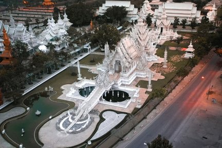 Chiang Mai: 2 Temples and Golden Triangle with Longtail Boat