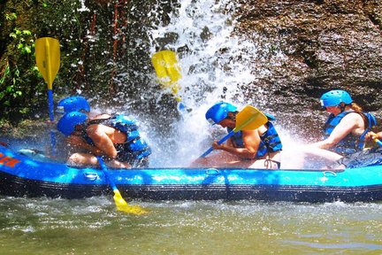 Tour Chèo Bè Phao Vượt Thác Ở Sông Telaga Waja Của Bali Sobek