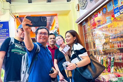 Tour Các Vị Thần của Kampong Glam