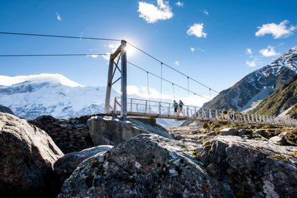 Mt Cook & Hooker Valley Hike Small Group Tour dari Queenstown