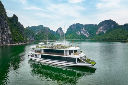 [เส้นทางที่ 2] ทัวร์ฮาลองเบย์หนึ่งวันด้วยเรือสำราญระดับ 5 ดาว โดย Hercules Premium Cruise