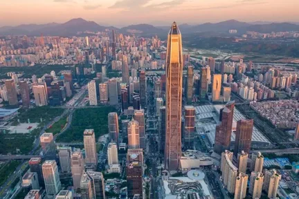 深圳滨海一日游（深圳往返+ 360°鸟瞰深圳+华南区第一高观光平台+沙头角中英街+黄金海岸线+城市绿道+盐田海滨栈道+深圳最长的海滩）