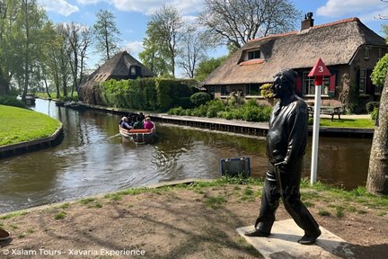 Keukenhof Gardens and Giethoorn Tour from Amsterdam