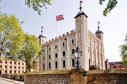 Tower of London and Tower Bridge Early Access with Guided Tour