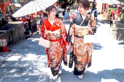 Kimono Rental by Kimono Rental Wargo Osaka Shinsaibashi