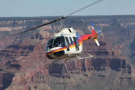 Survol en hélicoptère de la rive nord du Grand Canyon