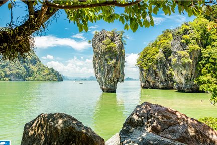 Excursión de día completo a la isla de James Bond y la bahía de Phang Nga