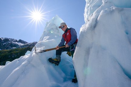 Tasman Glacier Heli Hike di Mt. Cook