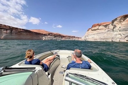 2-Hour Page Antelope Canyon Photo Excursion Boat Tour