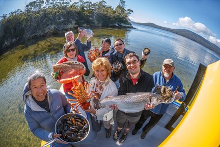 Tasmania Seafood Seduction Cruise