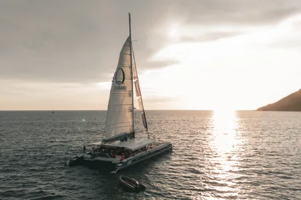 皇帝岛&珊瑚岛&007岛&攀牙湾之旅(Ombre Yacht 提供)