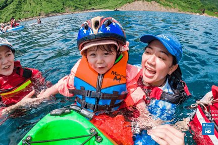 กิจกรรมพายเรือแคนูที่หินงวงช้างที่รุ่ยฟางในนิวไทเป