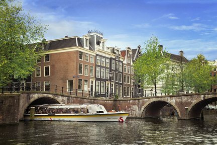 Salida abierta del crucero por los canales de Ámsterdam