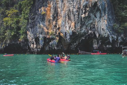 ジェームスボンド島とパンガー湾での2カヌー体験