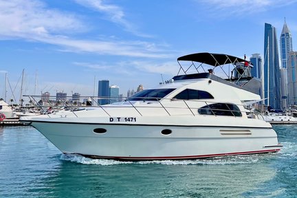 Esperienza privata in yacht di lusso a Dubai