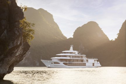 [Ruta 2] Excursión en crucero de lujo por la bahía de Ha Long en Sea Octopus