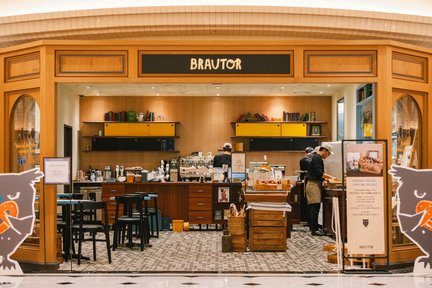 Brautor Cafe (Pretzel, Bagel) at Shinsegae in Seoul (Banpo)