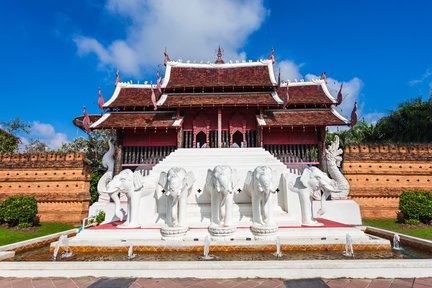 Tour de medio día por la ciudad de Chiang Mai en Tuk-Tuk