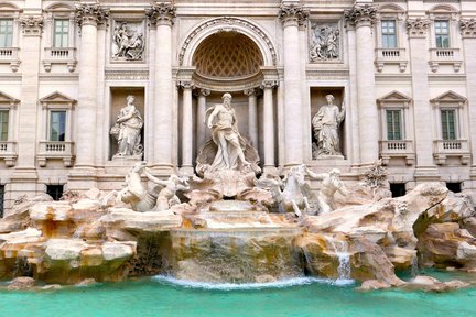 Trevi Fountain dan tour bawah tanah di Roma