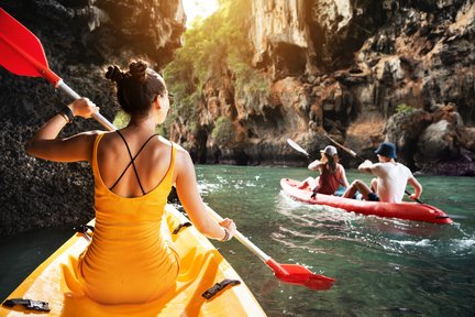 ทัวร์พายเรือคายัคที่เกาะห้องด้วยเรือหางยาว (เดินทางจากกระบี่)