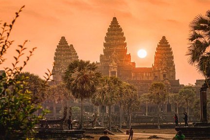 Angkor Wat Sunrise Tour con la benedizione del monaco