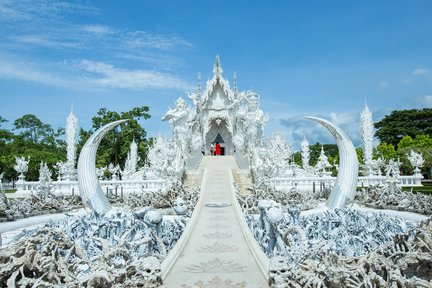 Privater Ausflug zum Schwarzen Haus, zum Weißen Tempel und zum Blauen Tempel von TTD Global