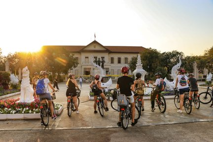 Half Day Cycling Adventure di Chiang Mai City