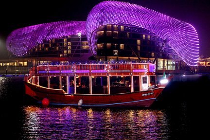 Croisière touristique sur l'île de Yas à Abu Dhabi