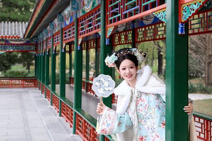 Beijing Qing Palace Princesses Ancient Hanfu Tourist Photography Experience (Beihai Park/Temple of Heaven/Forbidden City Outskirts/Summer Palace)