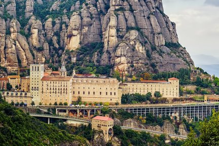 Tiket Montserrat Monastery