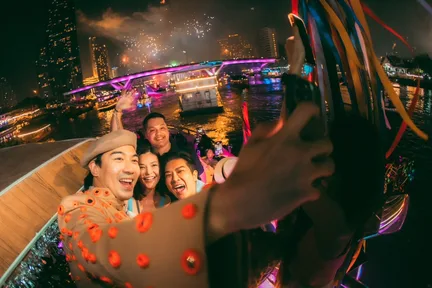 New Horizon Dinner Cruise in Bangkok