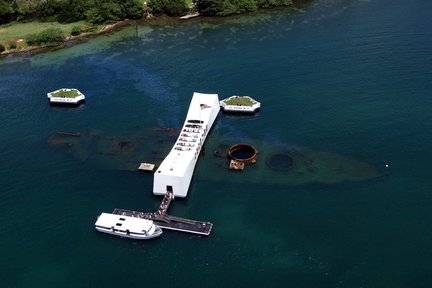 Pearl Harbor, Arizona Memorial, and Honolulu Highlights Tour