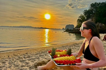 Hong Island Sunset Tour from Krabi + BBQ & Bioluminescent Plankton 