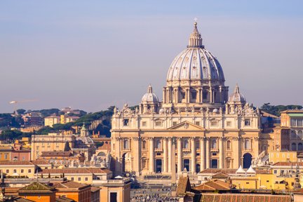 Vatican Museums, Sistine Chapel & St. Peter's Basilica Tour in Rome 