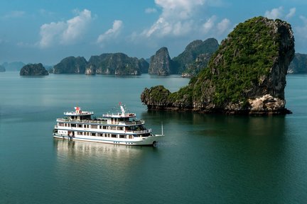 [Route 4] 2D1N Bai Tu Long, Ha Long Bay by Swan Boutique Cruise