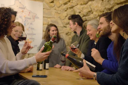 Le Marais North and South food tour with wine or champagne in Paris
