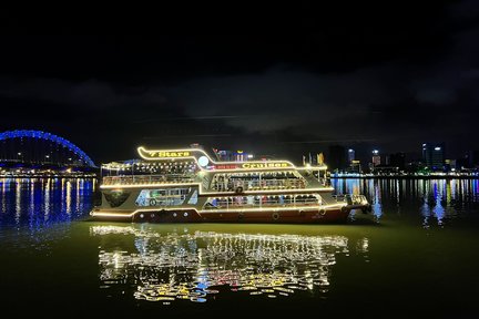 Esplora il fiume Han di notte con la crociera 7STARS Da Nang