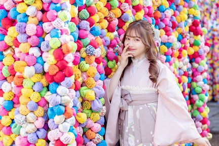 Sewa kimono dengan gaya rambut (Kyoto Aiwafuku Kiyomizu Yasaka-no-to store)