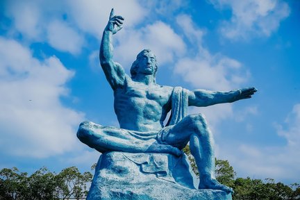 Nagasaki half-day morning tour | Atomic Bomb museum, Dejima etc. 