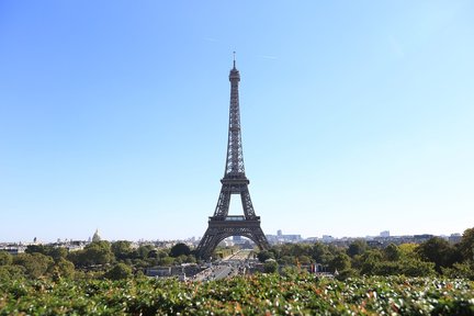 Full-day tour of Paris, France, Europe - free Seine River boat ticket (charter carpooling)