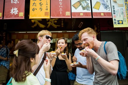 Tour di mezza giornata con cibi e bevande al mercato del pesce di Tsukiji