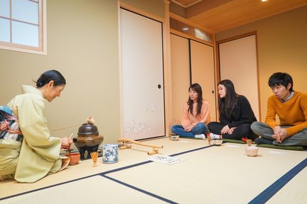 Cérémonie du thé de Kyoto et visite à pied du temple Kiyomizu-dera