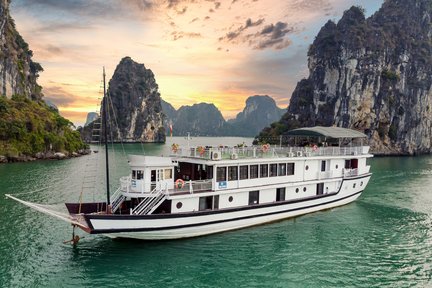 [Route 2] Croisière 3D2N dans la baie d'Halong et les grottes au soleil