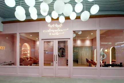 Sleep Salon and Nails Experience at Nak Niwat Bangkok