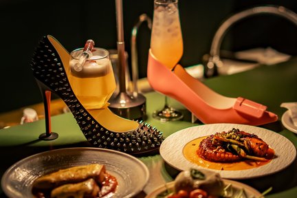 Cinderella Bar: Sip in Seongsu's Shoemaking Legacy ,Speakeasy bar