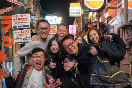 Lawatan ke Bar Tempatan Tokyo & Izakaya Crawl Evening di Shinjuku